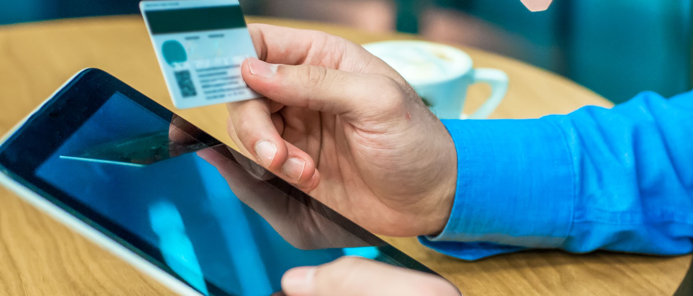 Banking · Active card sales, index base 100